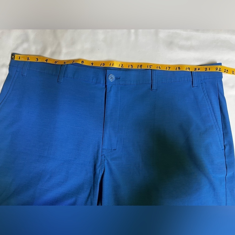 PGA TOUR Men’s Royal blue golf shorts size 44. - Picture 10 of 12